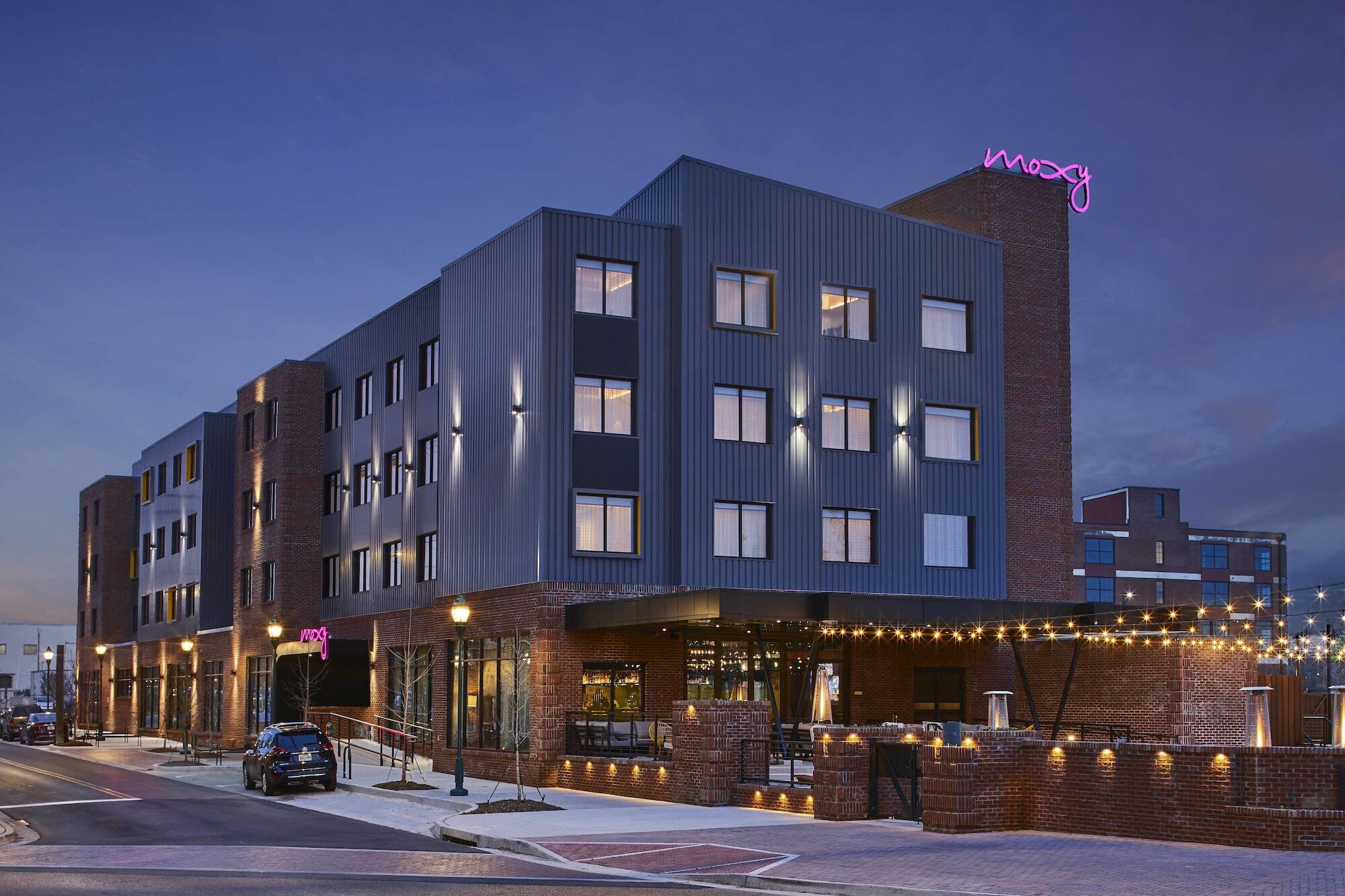Moxy Chattanooga Downtown Exterior photo